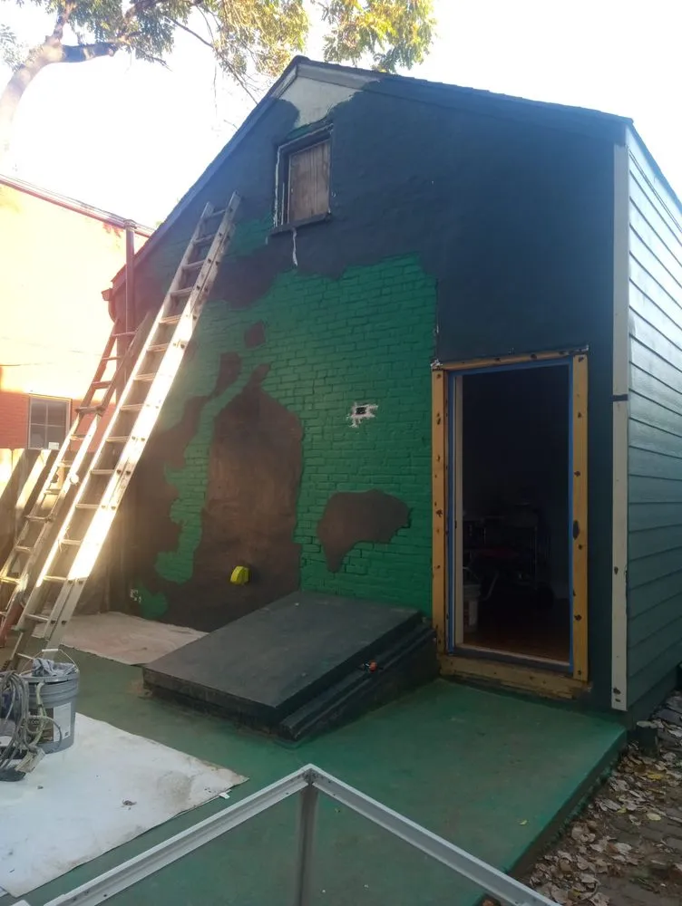 Custom yard cleanup service in La Grange, KY by Roger Painting & Landscaping