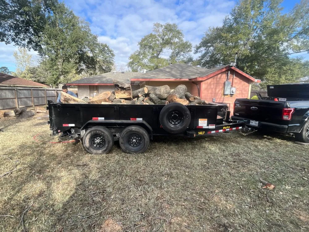 Expert garden landscaping for beautiful yards in Houston, TX by Roger Services