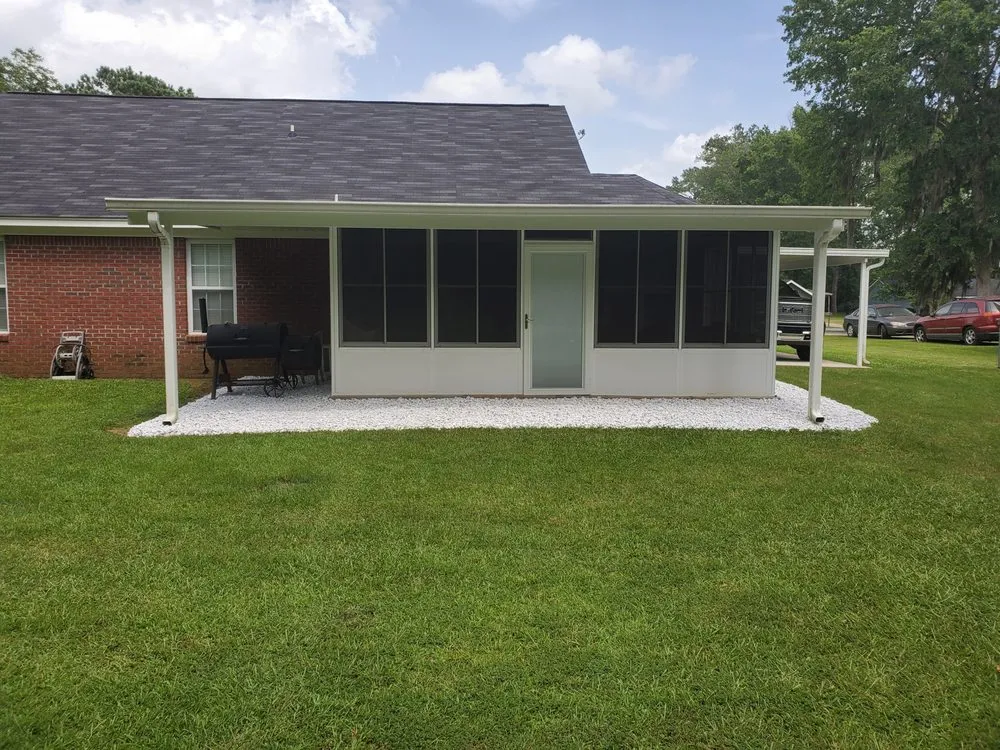 Top-rated yard cleanup service for homes in Savannah, GA by Roger That Enterprise