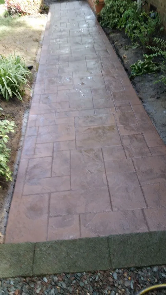 Reliable residential landscaping experts serving Mint Hill, NC - Rogers Backhoe and Concrete