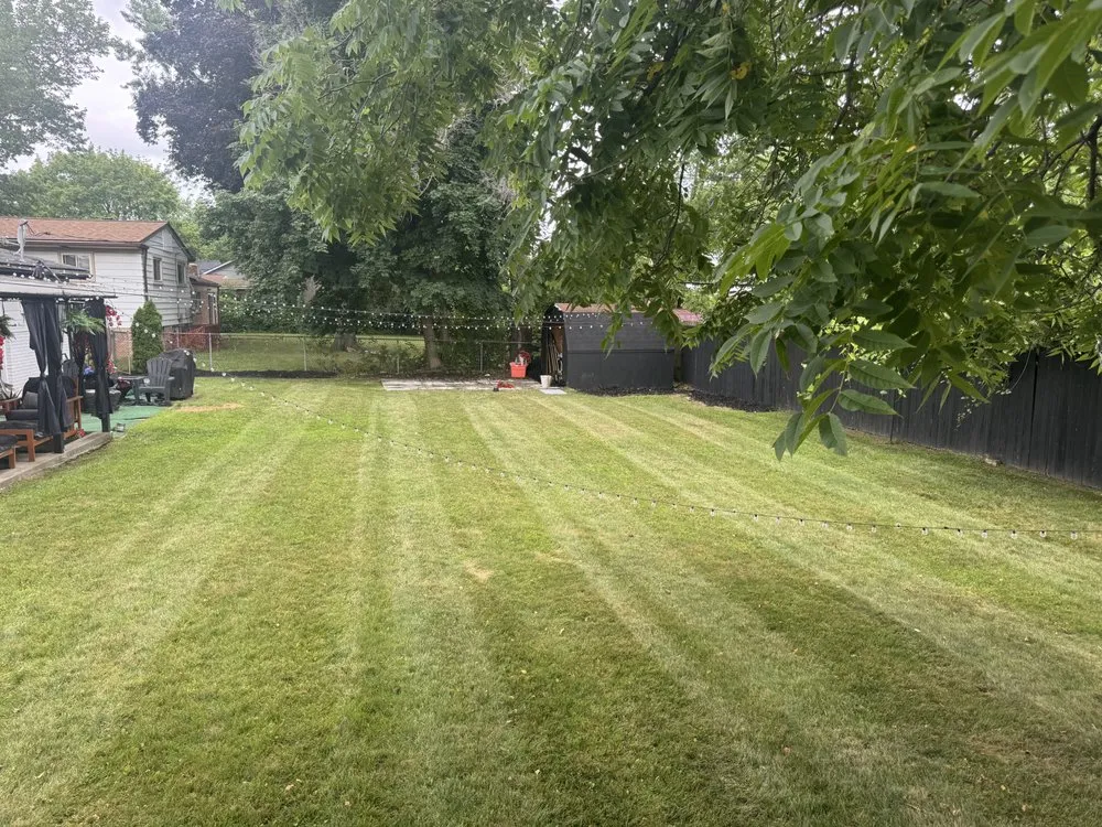 Top-rated garden landscaping near you in Royal Oak, MI by Rogers Brothers Landscaping