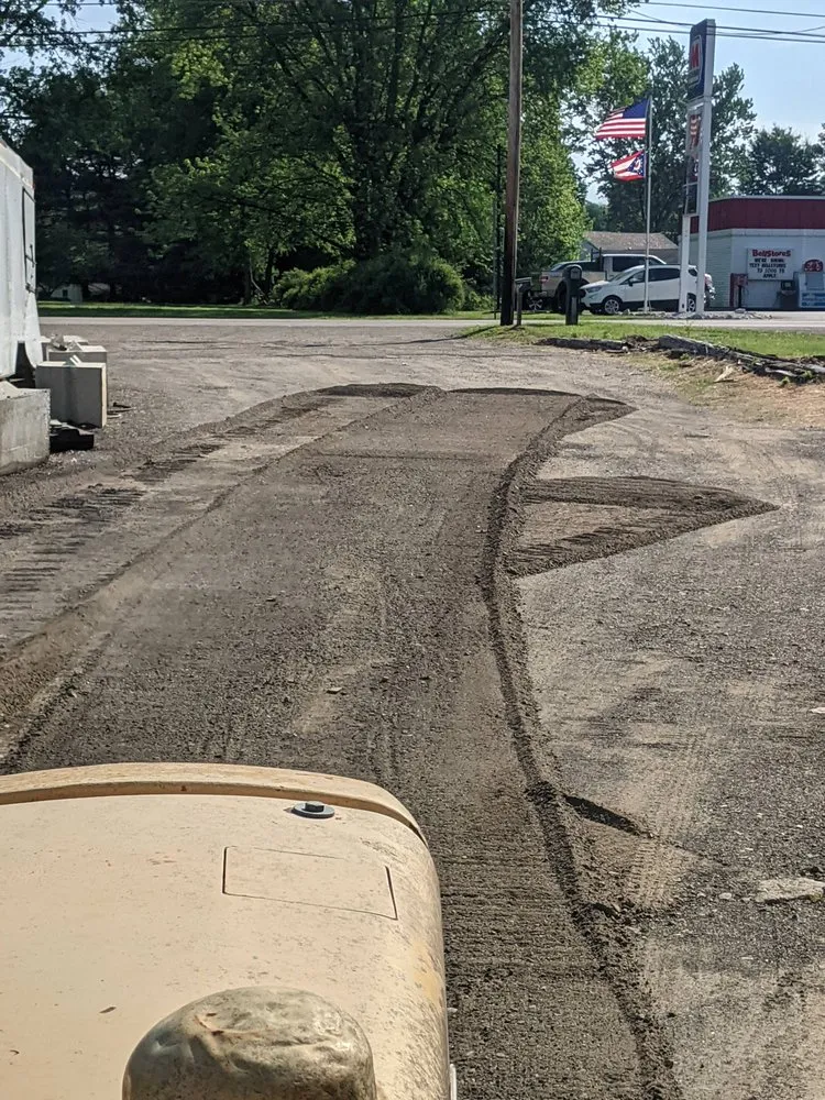 Trusted landscaping services experts serving Waynesburg, OH - Rogers Bulldozer
