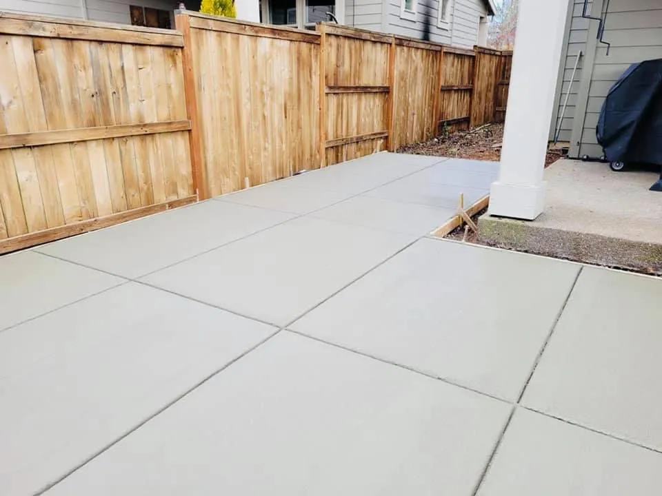 Reliable lawn mowing service in Portland, OR - Roger's Concrete