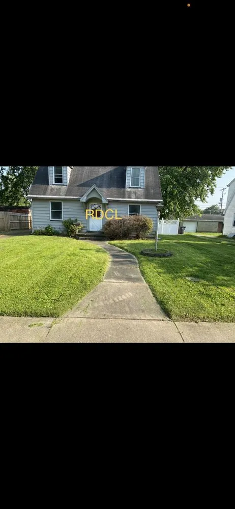 Local landscape installation experts serving Evansville, IN - Rogers Diamond Touch Lawn Care