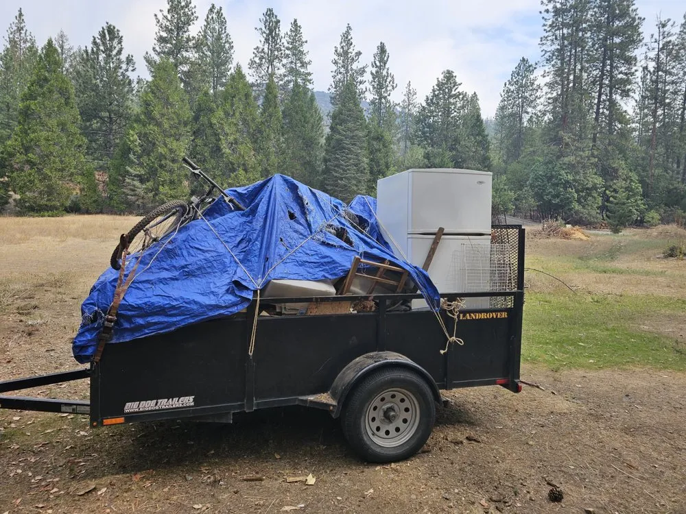 Professional lawn mowing service experts serving Grants Pass, OR - Rogue Apple Junk Removal & More