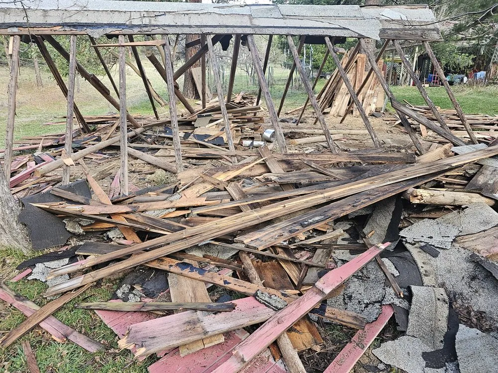 Affordable lawn mowing service experts serving Grants Pass, OR - Rogue Apple Junk Removal & More