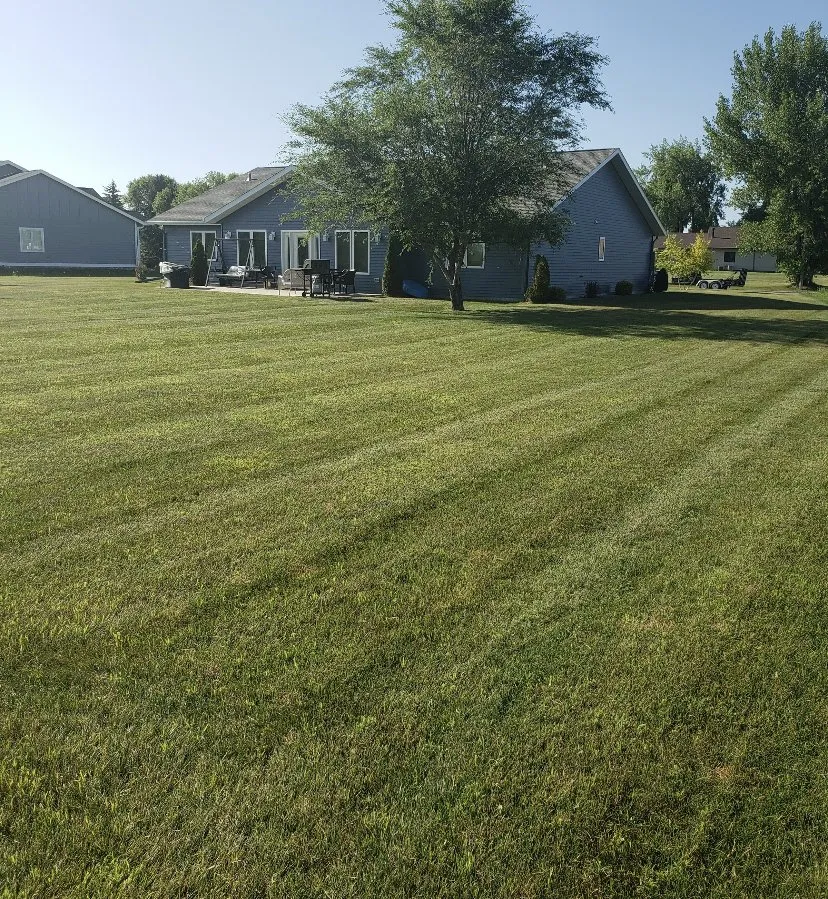 Reliable lawn care service in East Grand Forks, MN - Rogue Lawn Service