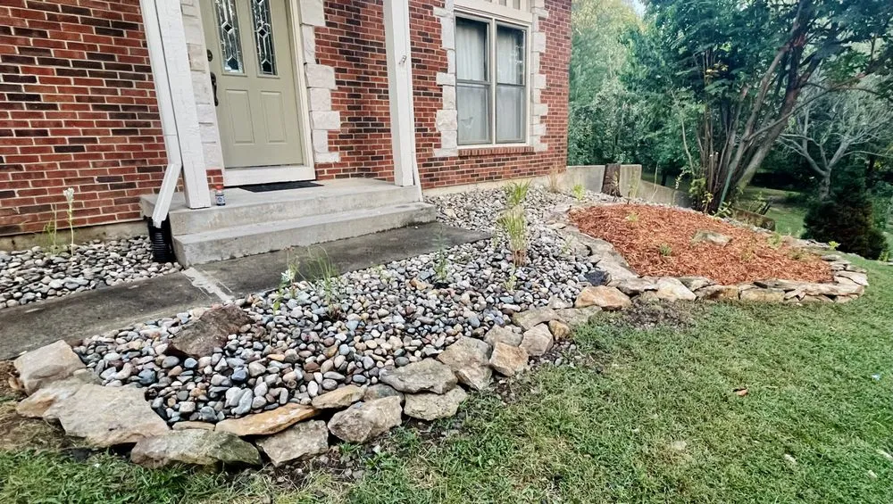 Custom garden landscaping in Lees Summit, MO by Rogue Natives