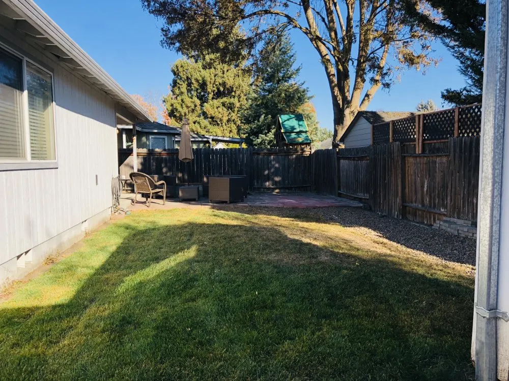 Trusted landscaping services experts serving Central Point, OR - Rogue Valley Ground Maintenance