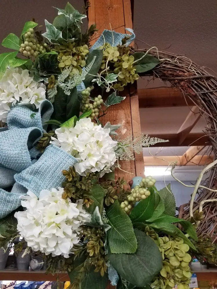 Reliable garden landscaping experts serving Massillon, OH - Rohr & Sons Nursery