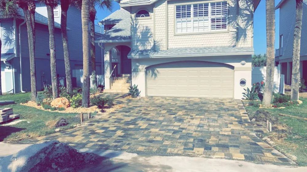 Reliable residential landscaping in Palm Coast, FL by Rohr Built