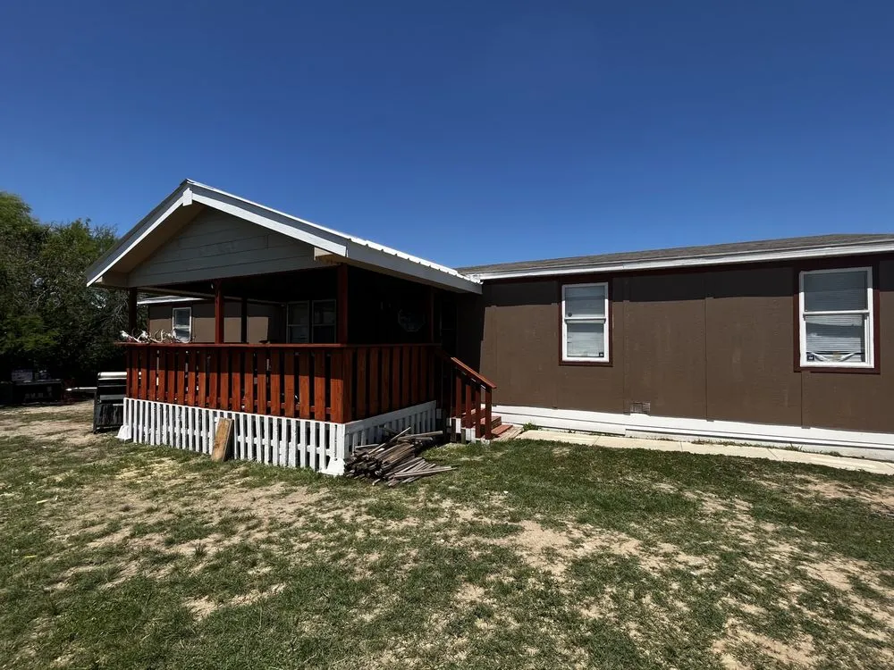 Expert residential landscaping in Elmendorf, TX by Rojas Concrete & Remodel