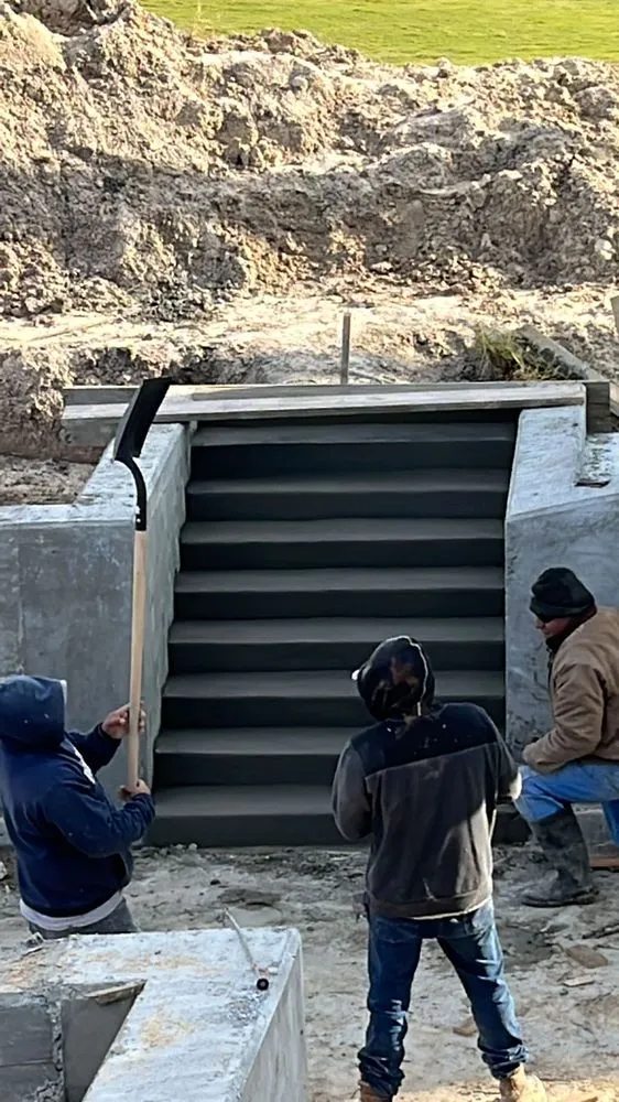 Professional residential landscaping experts serving Elmendorf, TX - Rojas Concrete & Remodel