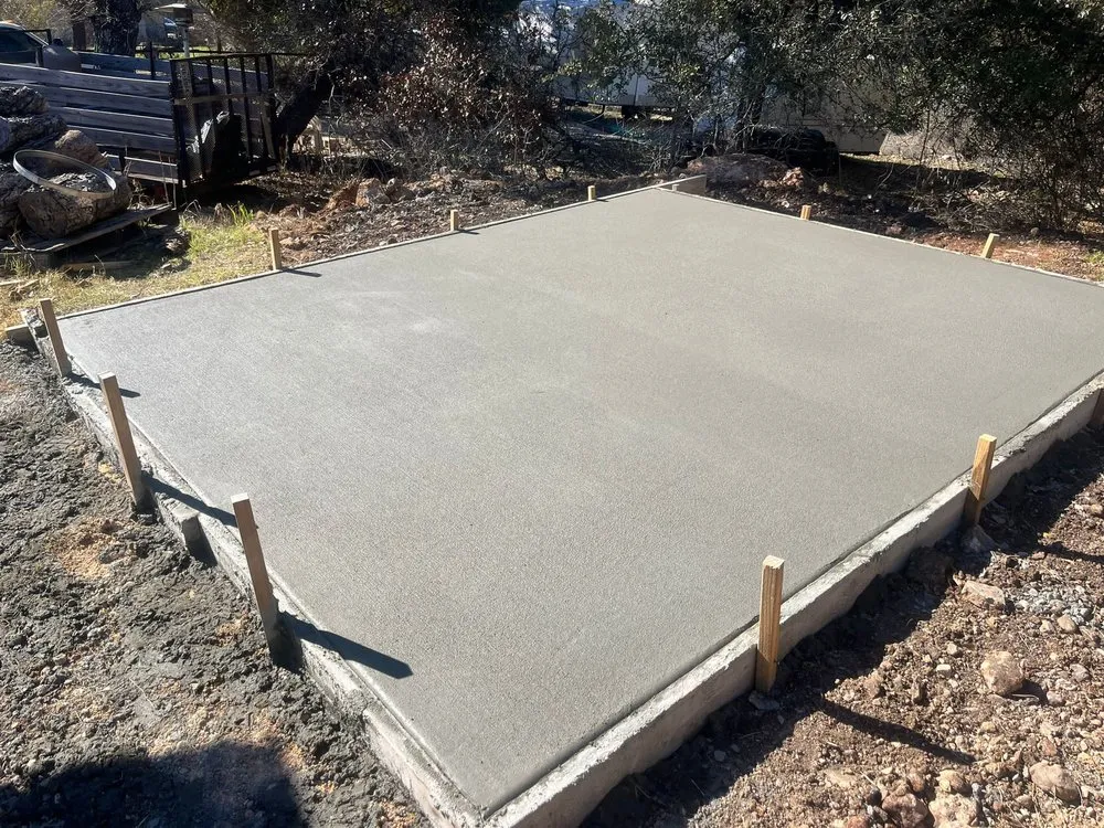 Affordable lawn care service in Elmendorf, TX - Rojas Concrete & Remodel