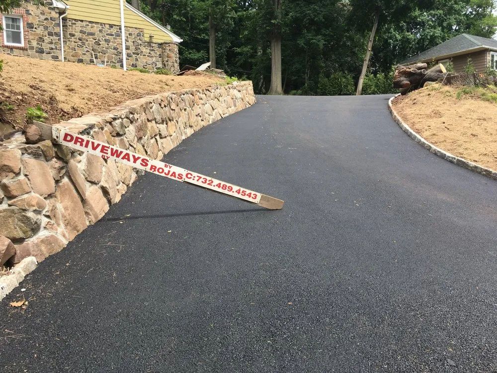 Custom residential landscaping near you in Summit, NJ by Rojas Construction and Landscaping