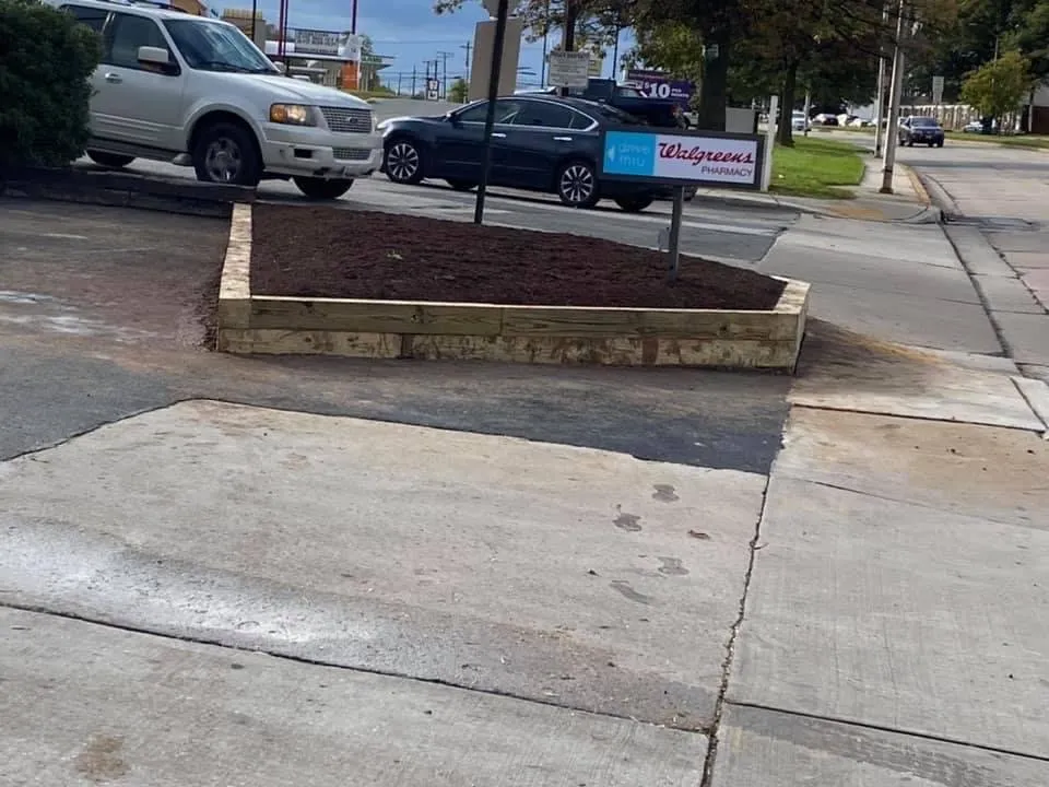 Professional landscape design for beautiful yards in Laurel, MD by Rojas Landscape