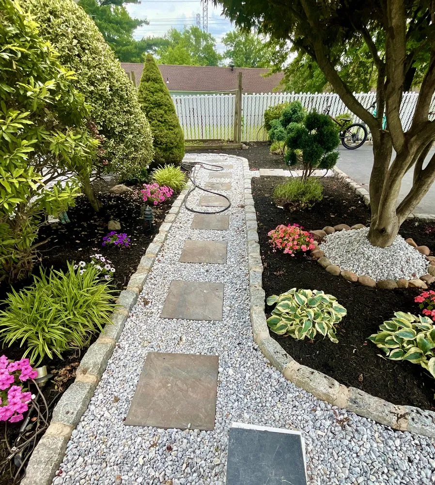 Affordable garden landscaping in North Brunswick, NJ by Rojas Landscaping & Handyman Services