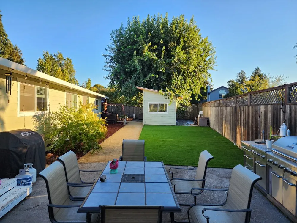 Custom landscaping services for homes in Petaluma, CA by Rojas Landscaping Junk Removal
