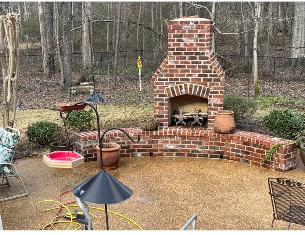 Local yard cleanup service in Brandon, MS by Rojas’ Lawn Services