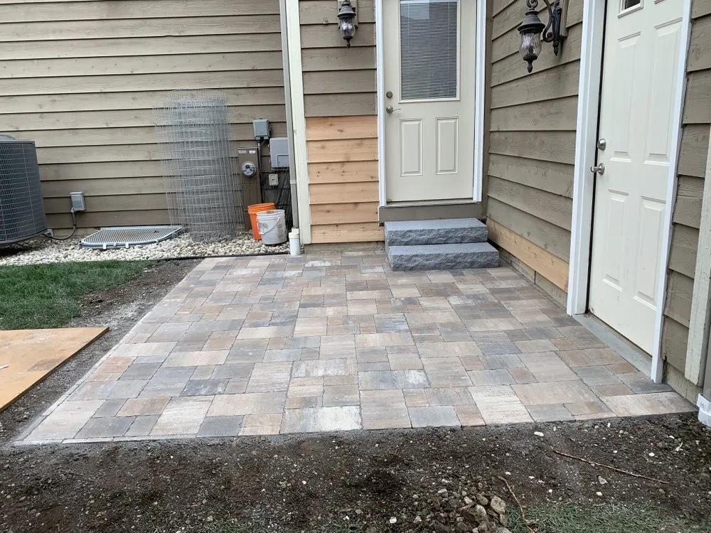 Professional landscaping services for homes in Harvard, IL by Rojas Lawncare