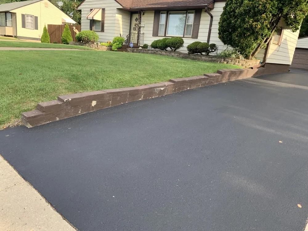 Affordable lawn care service near you in Harvard, IL by Rojas Lawncare