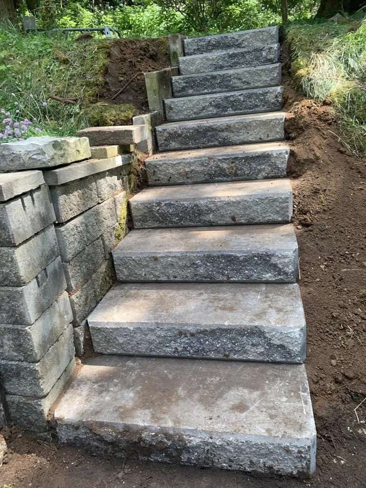 Custom yard maintenance in Harvard, IL by Rojas Lawncare