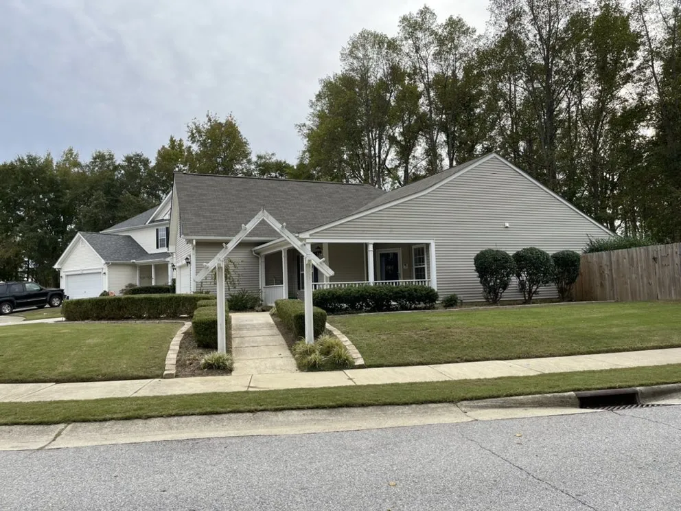 Trusted yard maintenance for residential properties in Selma, NC by Rojas Pro Services