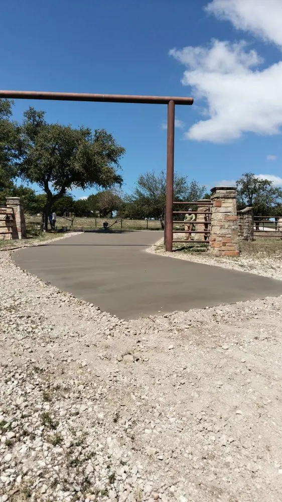 Affordable residential landscaping in Weatherford, TX by ROJAS
