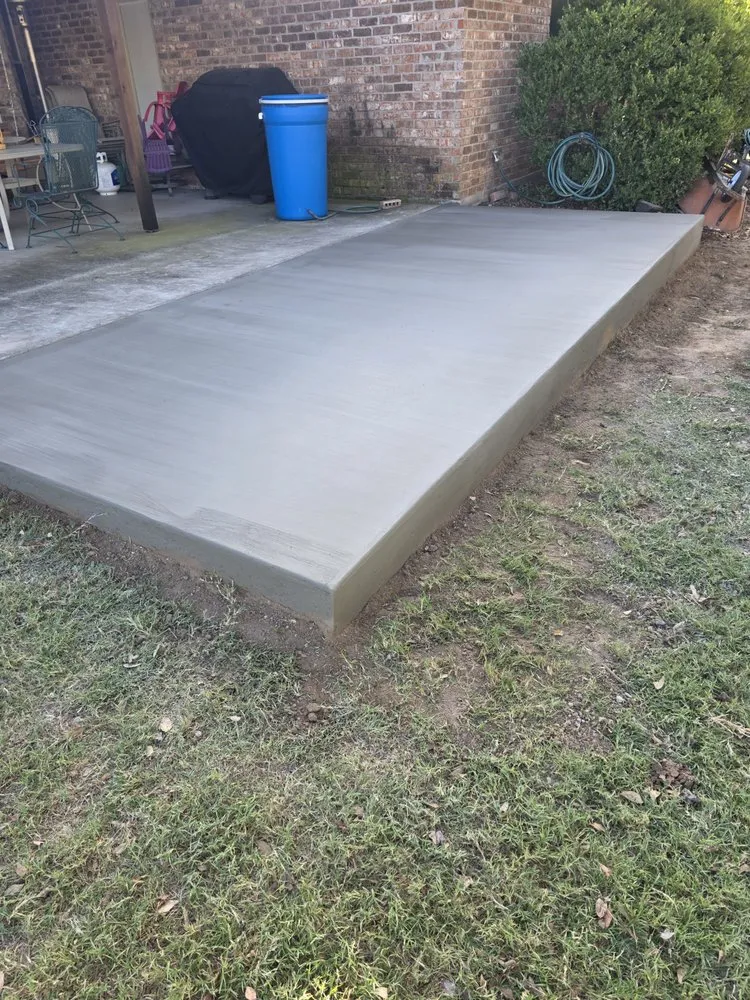 Top-rated garden landscaping in Weatherford, TX by ROJAS