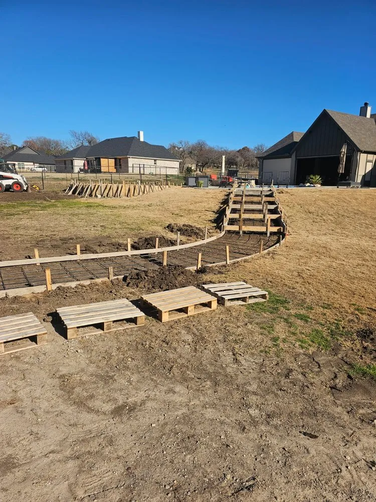 Top-rated yard cleanup service in Weatherford, TX - ROJAS