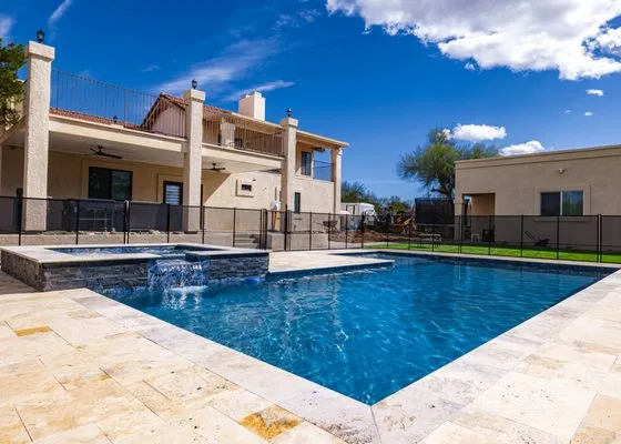 Rojo's Builders Logo