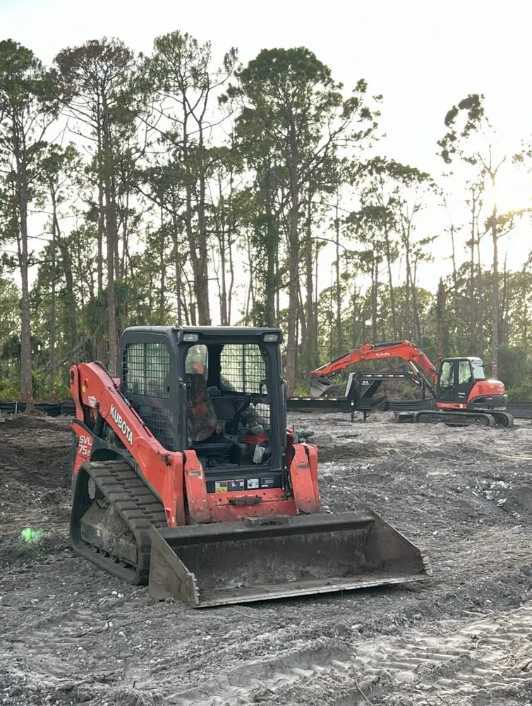 Top-rated garden landscaping in Port Charlotte, FL by Roko Construction & Land Services