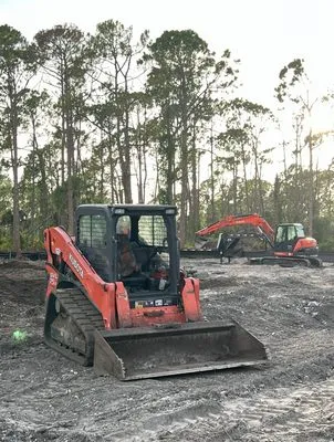 Roko Construction & Land Services Logo