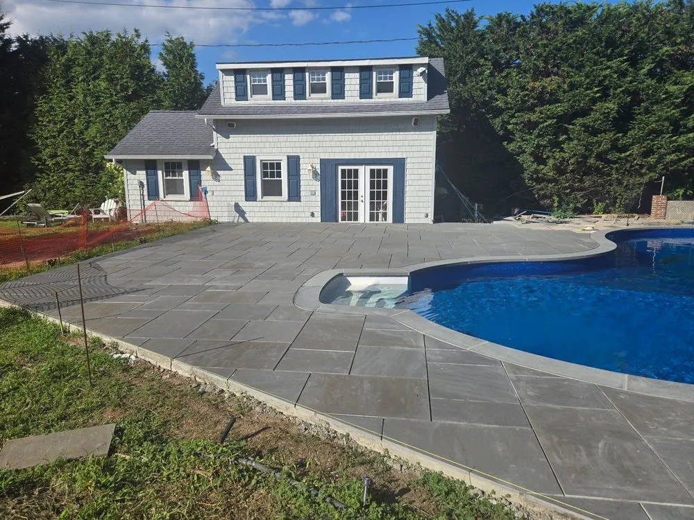 Custom lawn care service in Bay Shore, NY by Roland P. Mennella Landscaping