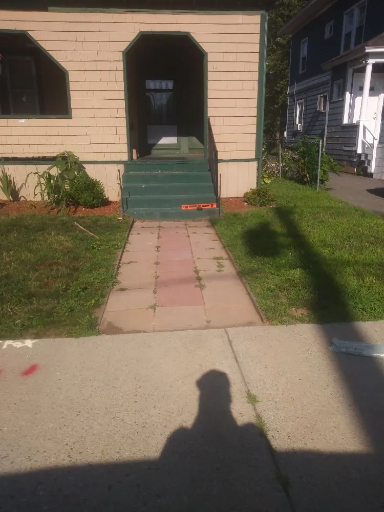 Affordable residential landscaping in Springfield, MA by Rolando Landscaping