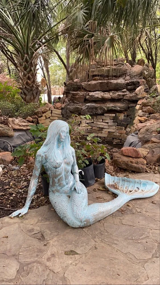 Top-rated landscape design for homes in Waxahachie, TX by Roland's Nursery & Landscaping