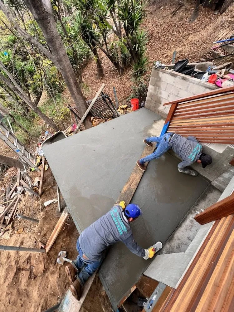 Trusted lawn mowing service for year-round maintenance in Los Angeles, CA by Roldan Brothers Landscaping