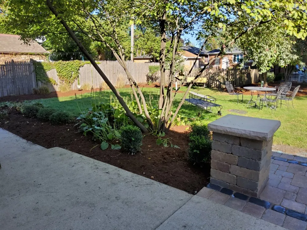 Custom lawn care service for residential properties in Joliet, IL by Roldan Landscaping