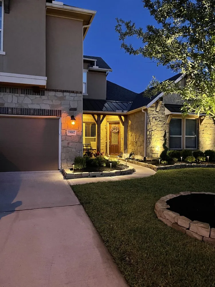 Reliable landscaping services in Cypress, TX by Rolen Management Services