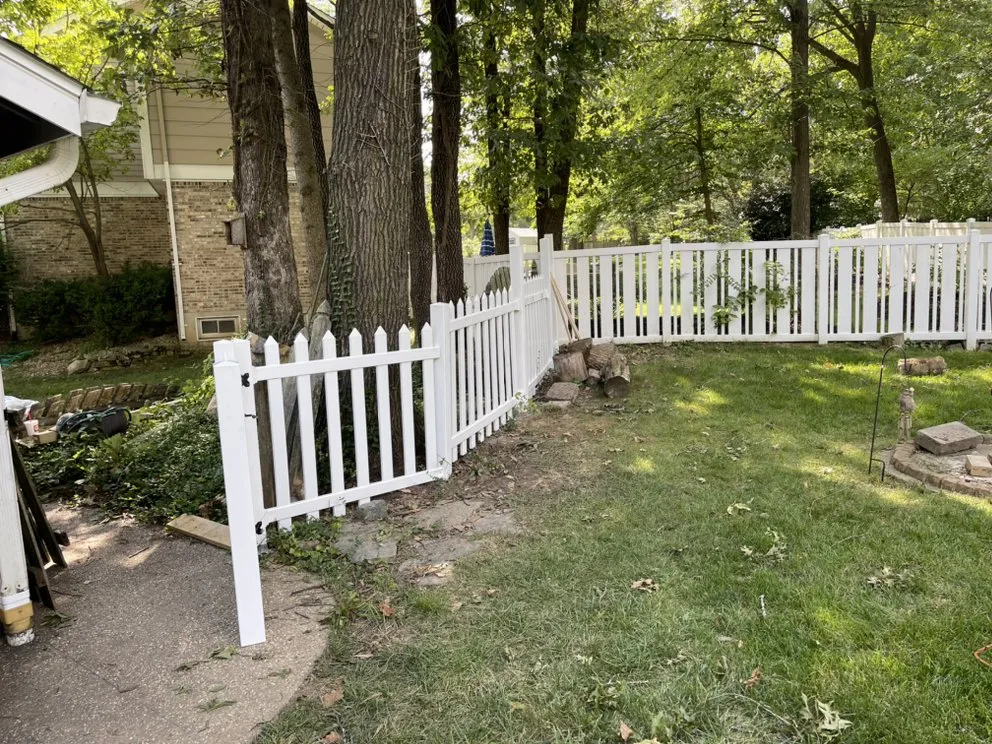 Trusted yard cleanup service experts serving Fenton, MO - Rolfing Home Services