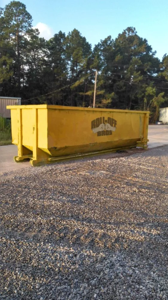 Custom garden landscaping in Memphis, TN by Roll-Off Bros