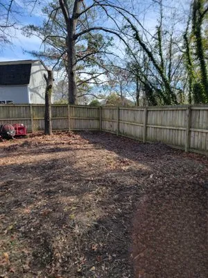 Rolle's Enhanced Land Clearing & Lawn Care services Logo