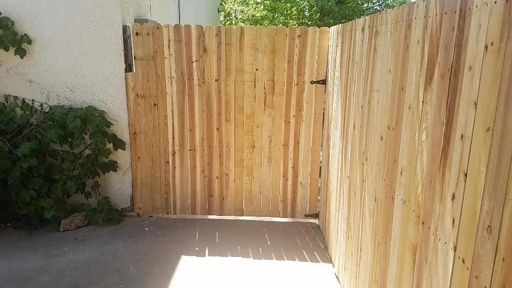 Custom lawn care service in Albuquerque, NM - Rollin rockz landscape management