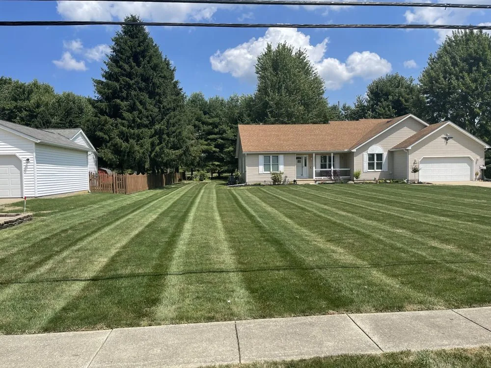 Affordable residential landscaping experts serving Cleveland, OH - Rolling Green Lawn Care