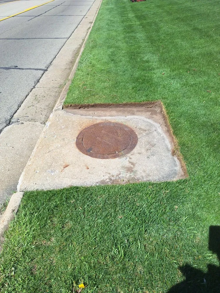 Professional garden landscaping in Rockford, IL - Rolling green services