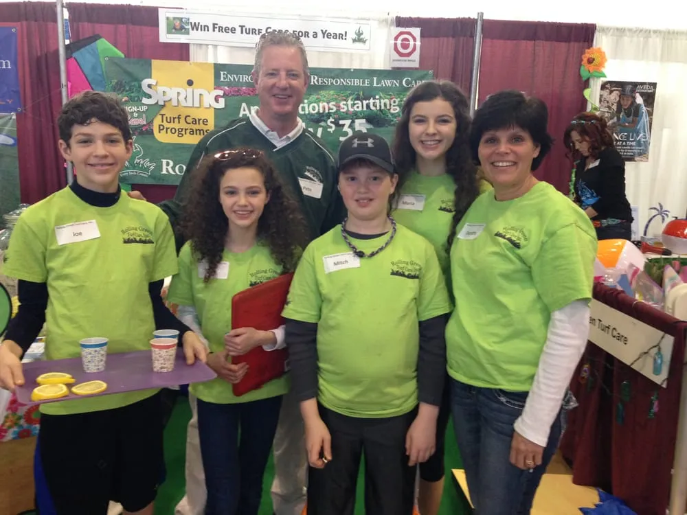 Local yard cleanup service for residential properties in Lake Barrington, IL by Rolling Green Turf Care