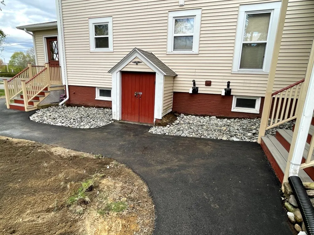 Local lawn mowing service experts serving Concord, NH - Rolling Greens Landscaping & Property Maintenance