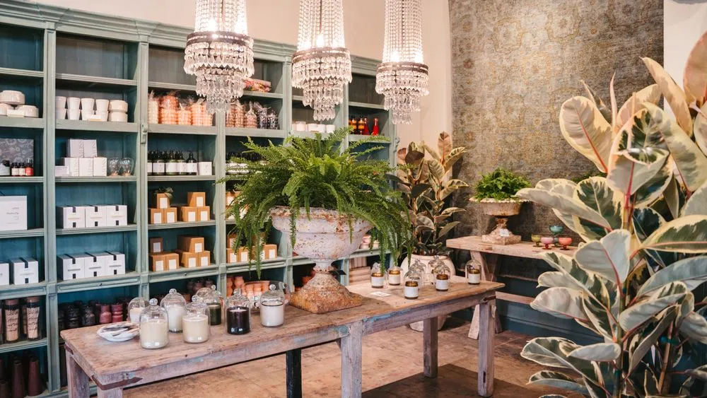 Custom yard cleanup service in Los Angeles, CA - Rolling Greens