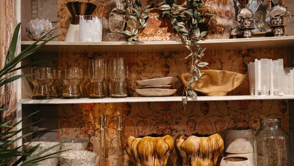 Reliable lawn care service in Los Angeles, CA by Rolling Greens