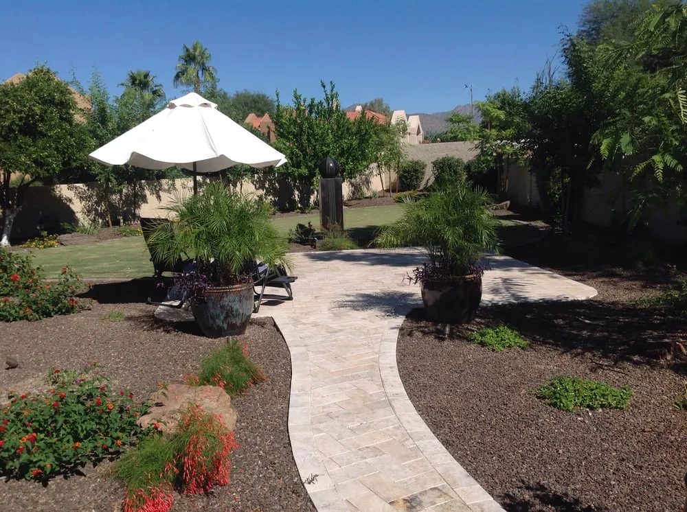 Custom outdoor landscaping experts serving Peoria, AZ - Rolling Rock Landscape